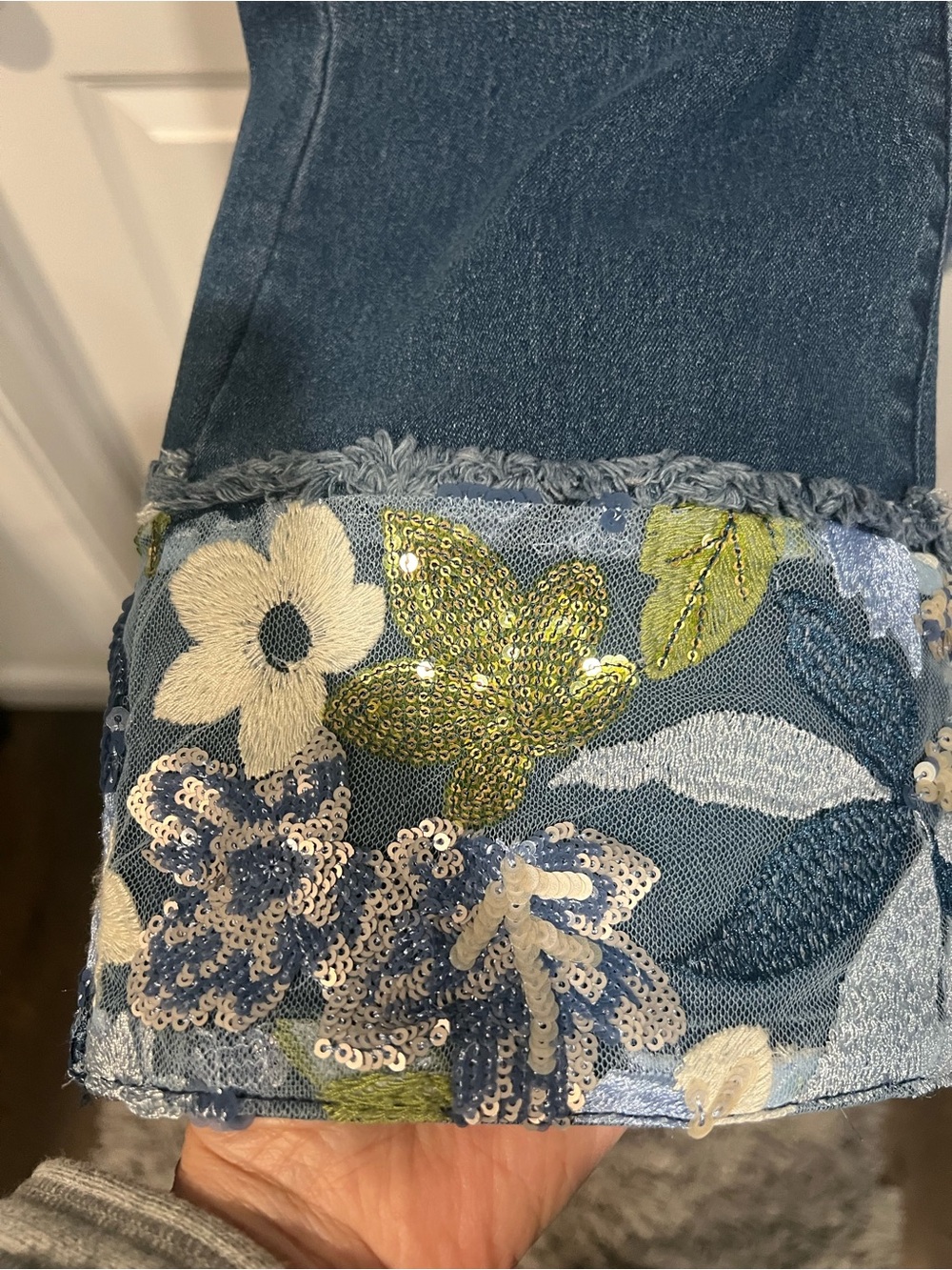 A.Z.I Dark Blue Cropped Jeans with Embellished Floral Cuffs - Picture 3 of 6